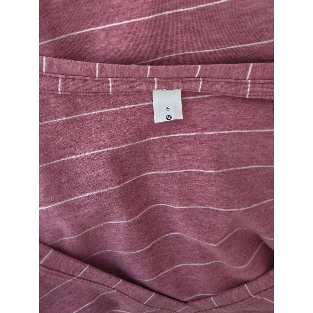 Lululemon Love V-Neck Curved Hem Athleisure Pima Cotton Short Sleeve Tee Shirt 6 - Picture 8 of 9